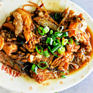 鹹蒸鱸魚頭